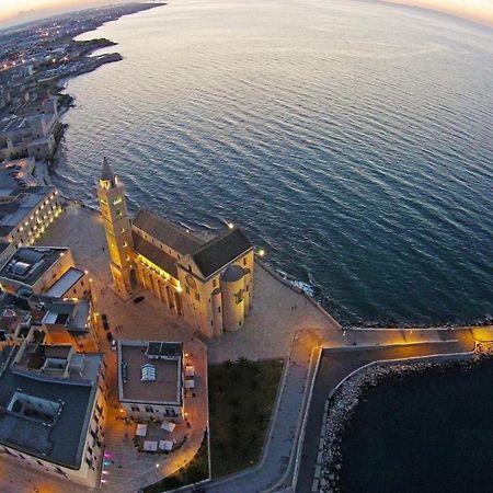 No Tag Urban Hotel Trani Εξωτερικό φωτογραφία