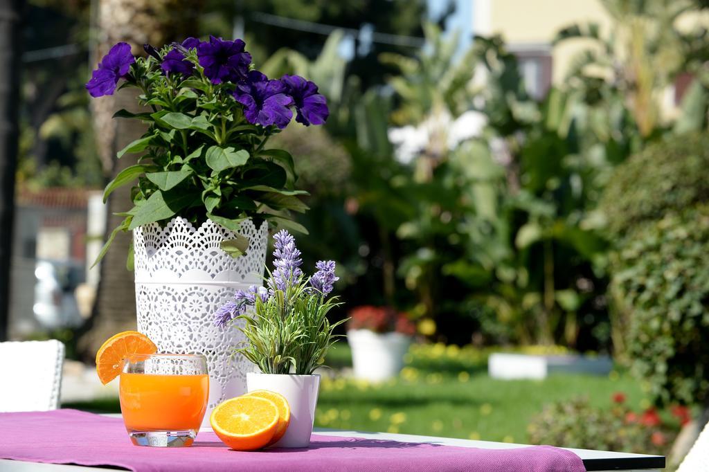 No Tag Urban Hotel Trani Εξωτερικό φωτογραφία