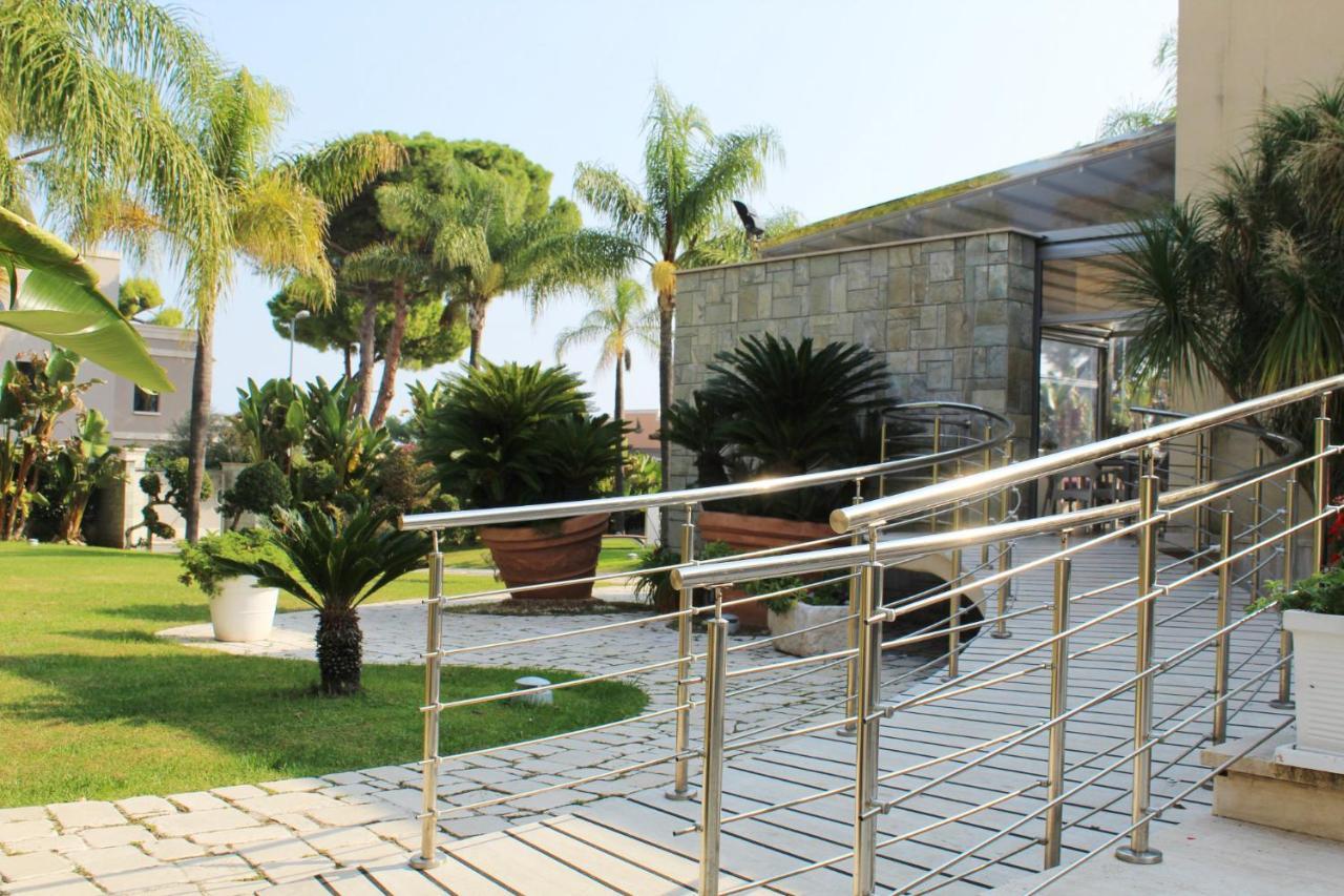 No Tag Urban Hotel Trani Εξωτερικό φωτογραφία