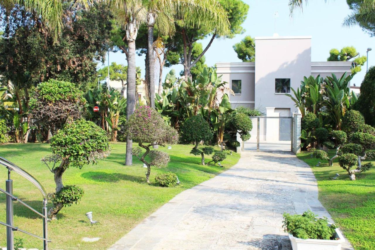 No Tag Urban Hotel Trani Εξωτερικό φωτογραφία
